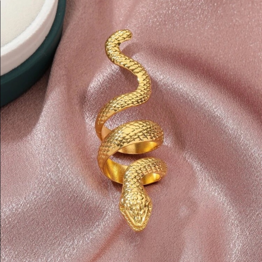 π Lovely Long Snake Wrap Ring π - Picture 2 of 6